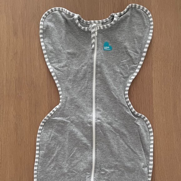 Love to Dream Swaddle Size Small Grey - Picture 1 of 2